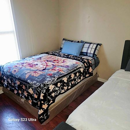 Divine Villa & Resorts Guest House - 283 Lehigh Ave Newark Eksteriør billede