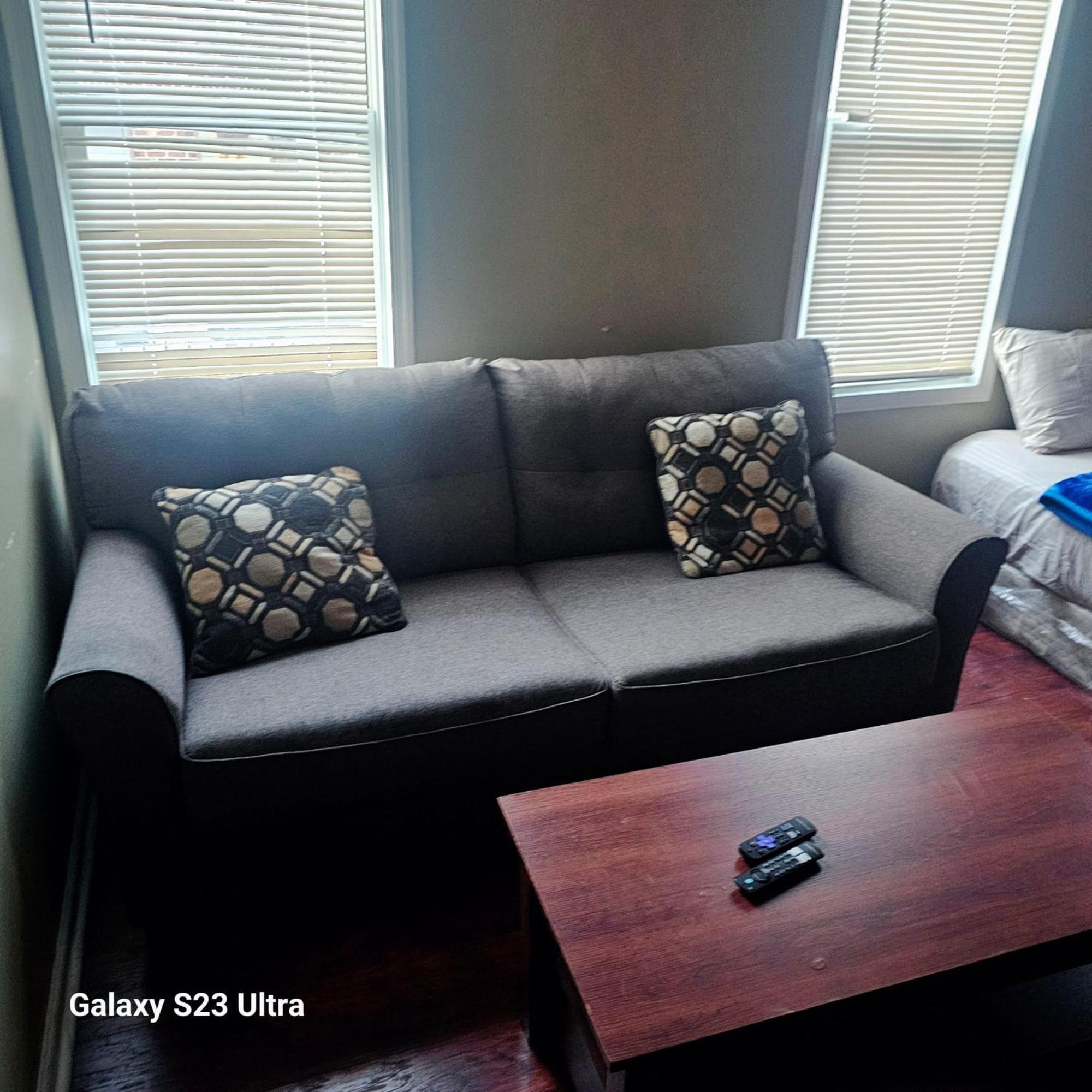 Divine Villa & Resorts Guest House - 283 Lehigh Ave Newark Eksteriør billede