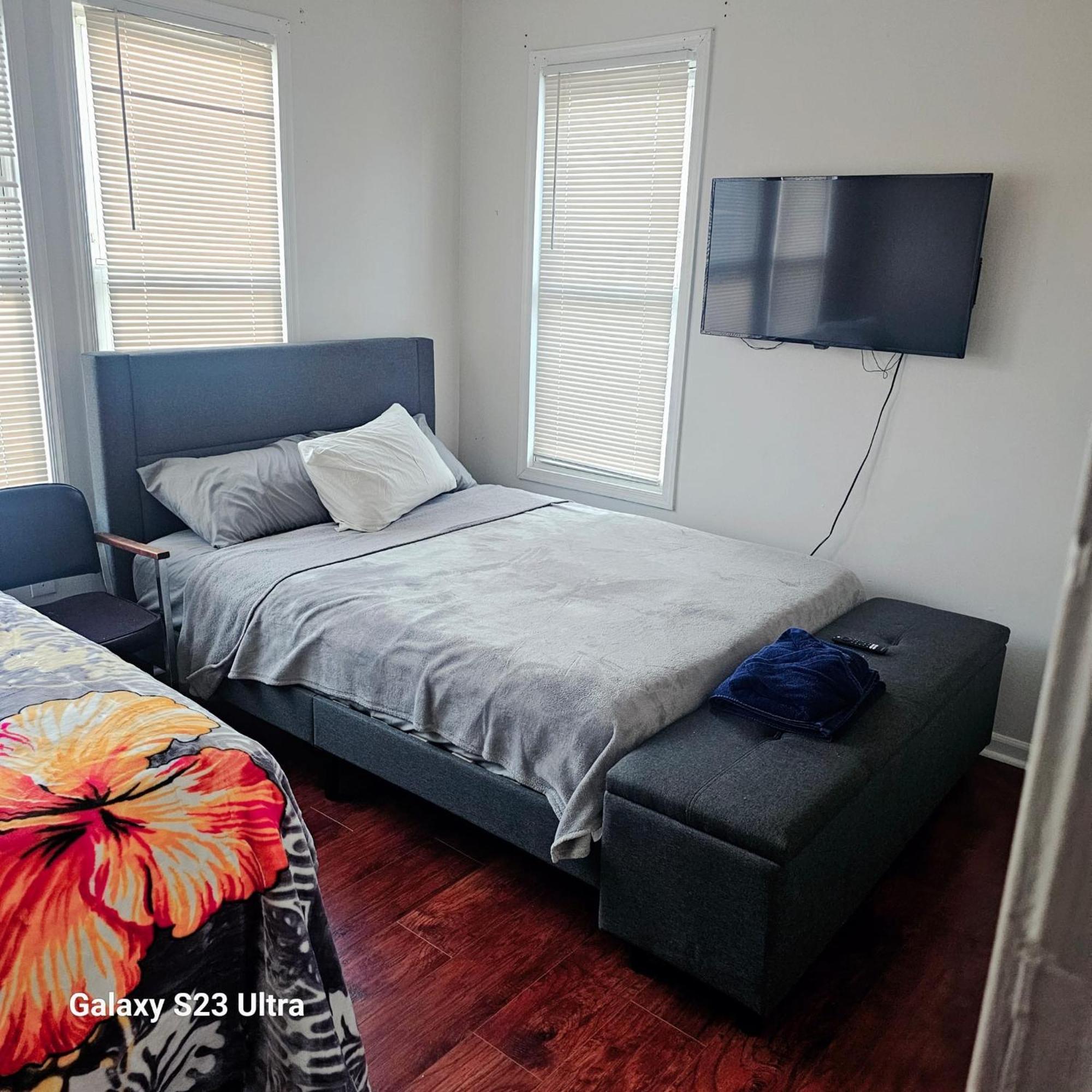 Divine Villa & Resorts Guest House - 283 Lehigh Ave Newark Eksteriør billede