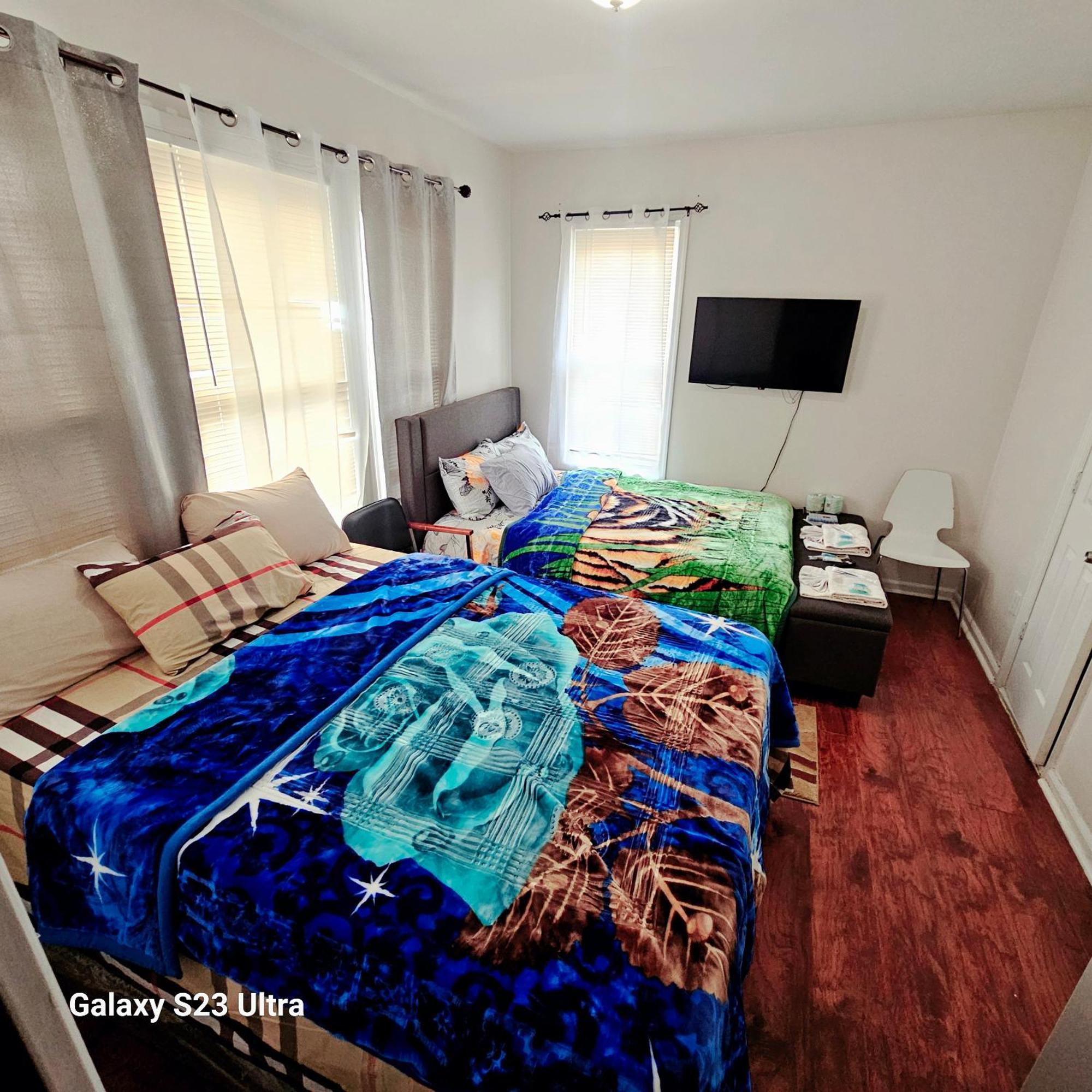 Divine Villa & Resorts Guest House - 283 Lehigh Ave Newark Eksteriør billede
