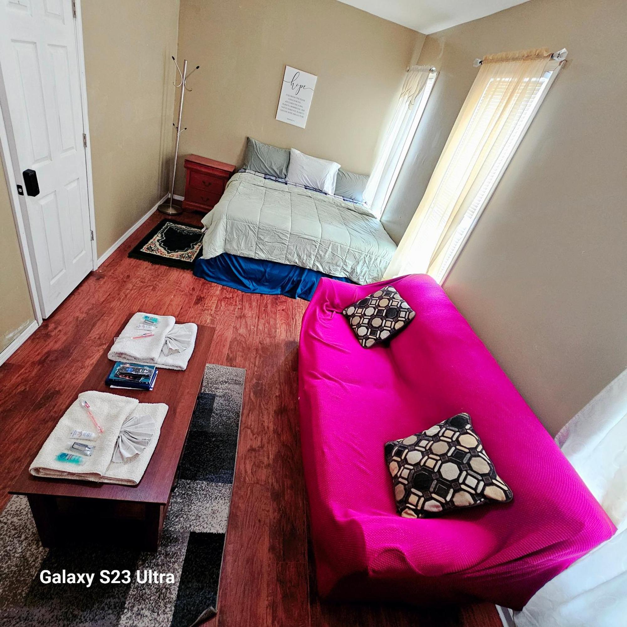 Divine Villa & Resorts Guest House - 283 Lehigh Ave Newark Eksteriør billede